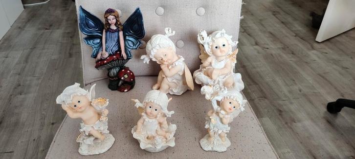 5 Engelen beeldjes wit /goud & Feeën beeldje paars, Verzamelen, Complete verzamelingen en Collecties, Ophalen