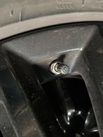 Winterbanden set 215/55R17 Kumho met velg, Auto-onderdelen, Banden en Velgen, Ophalen, Banden en Velgen, 17 inch, Winterbanden