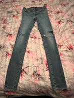 Amiri spijkerbroek 👖, Kleding | Heren, Spijkerbroeken en Jeans, Blauw, W32 (confectie 46) of kleiner, Ophalen of Verzenden, Zo goed als nieuw