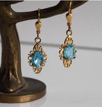 14 krt gouden oorhangers met  azuurblauwe steen, Goud, Blauw, Gebruikt, Ophalen of Verzenden