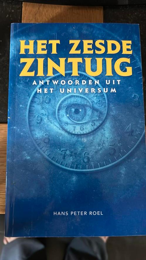 Hans Peter Roel - Het zesde zintuig, Boeken, Romans, Zo goed als nieuw, Nederland, Ophalen of Verzenden
