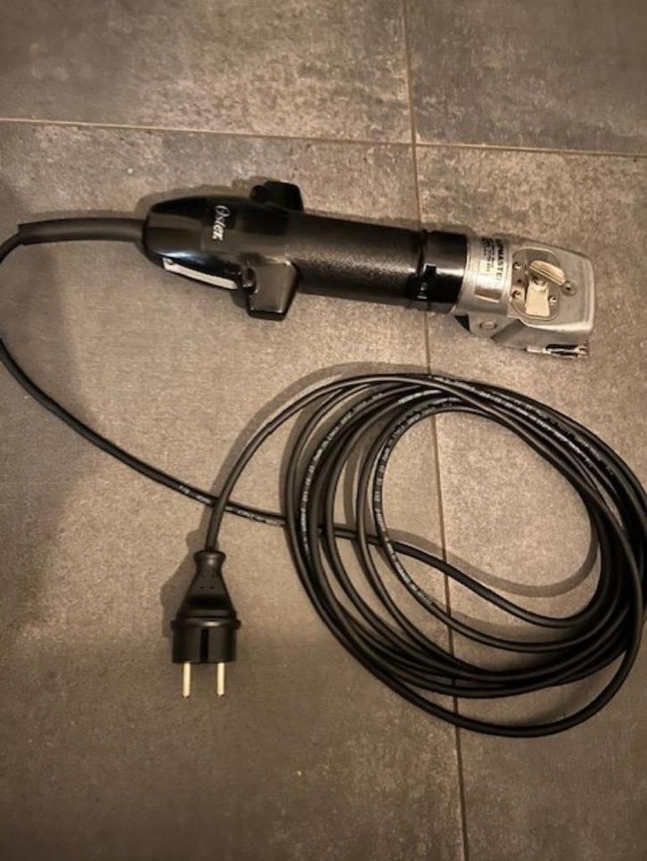 Oster scheermachine in koffer incl. messen, Dieren en Toebehoren, Paarden en Pony's | Verzorgingsproducten, Gebruikt, Ophalen of Verzenden
