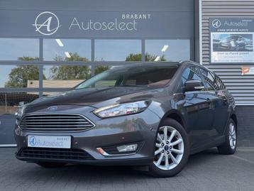 Ford Focus Wagon 1.0 EcoBoost Titanium Clima Cruise Navi beschikbaar voor biedingen