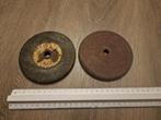 2 slijpsteen grof en fijn - diameter ca 12cm, Doe-het-zelf en Verbouw, Gereedschap | Slijpmachines, Ophalen of Verzenden, Gebruikt