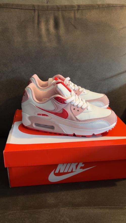 Nike Air Max maat 36, Kleding | Dames, Schoenen, Nieuw, Sneakers of Gympen, Roze, Ophalen of Verzenden