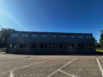 2021 Jan Snel 36 geschakelde kantoorunits beschikbaar voor biedingen