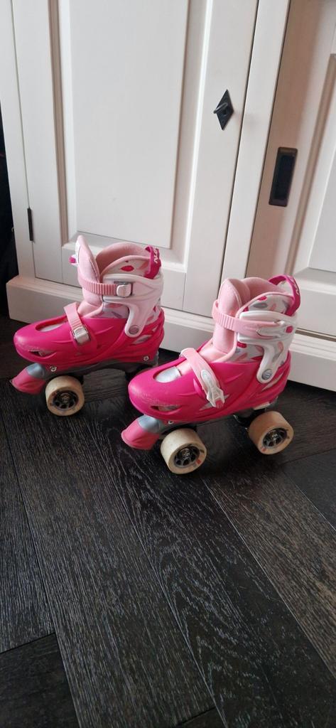 Skeelers / Rolschaatsen Nijdam incl. Bescherming maat 33-36, Kinderen en Baby's, Speelgoed | Buiten | Rolschaatsen, Zo goed als nieuw