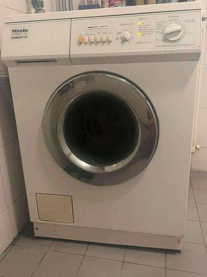gratis - miele novotronic v8835, Witgoed en Apparatuur, Wasmachines, Gebruikt, Voorlader, 4 tot 6 kg, 85 tot 90 cm, 1200 tot 1600 toeren