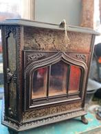 Prachtige brokante speksteen kachel, Huis en Inrichting, Kachels, Ophalen of Verzenden, Zo goed als nieuw, Hout, Houtkachel