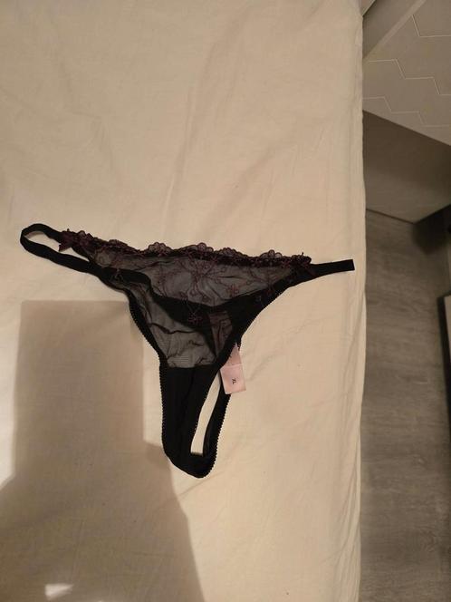 Set hunkemoller strings l xl, Kleding | Dames, Ondergoed en Lingerie, String, Ophalen of Verzenden