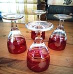 Vintage vier shot borrelglaasjes ge-etst glas rood goud, Ophalen of Verzenden, Borrel- of Shotglas