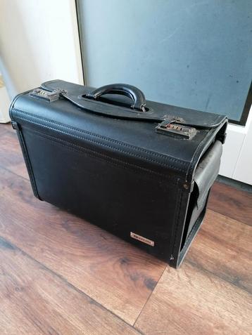 Monolith Pilotenkoffer Werktas Koffer Arts beschikbaar voor biedingen