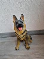 Leuk Dierenbeeld: Duitse Herder, Tuin en Terras, Tuinbeelden, Ophalen of Verzenden, Zo goed als nieuw, Kunststof, Dierenbeeld