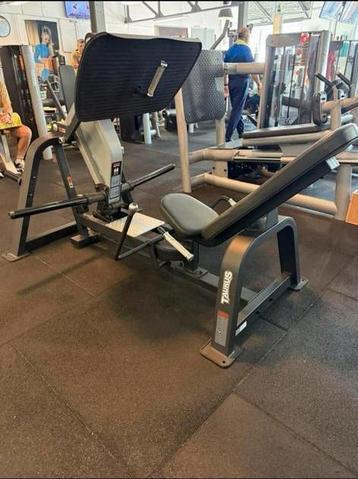 Taurus Leg Press - plate loaded beschikbaar voor biedingen