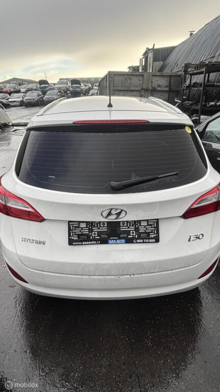 Achterklep wit Hyundai i30 Wagon II ('12-'18), Auto-onderdelen, Carrosserie en Plaatwerk, Achterklep, Hyundai, Gebruikt, Ophalen
