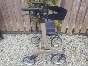 Keurige Lichtgewicht Rollator Nitro van Drive (softbanden) beschikbaar voor biedingen
