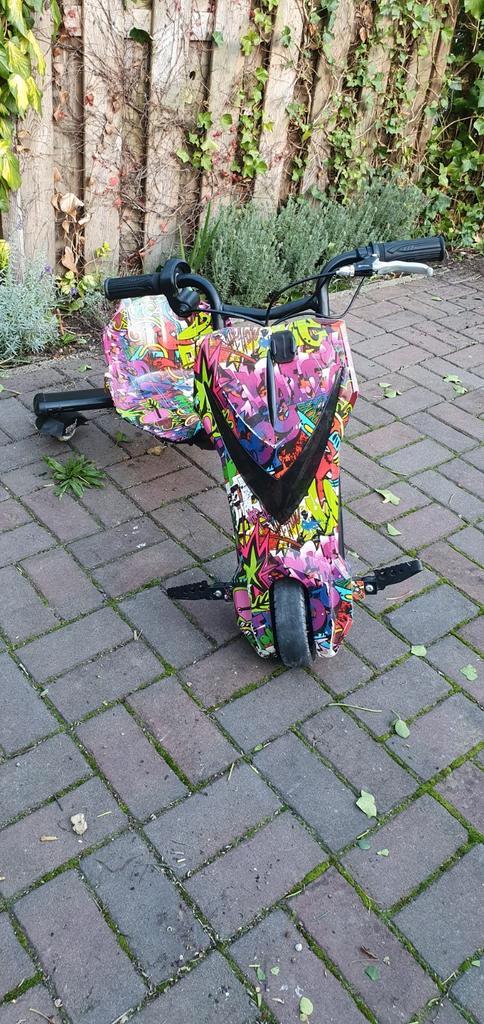 Drift trike, Kinderen en Baby's, Speelgoed | Buiten | Accuvoertuigen, Zo goed als nieuw, Ophalen