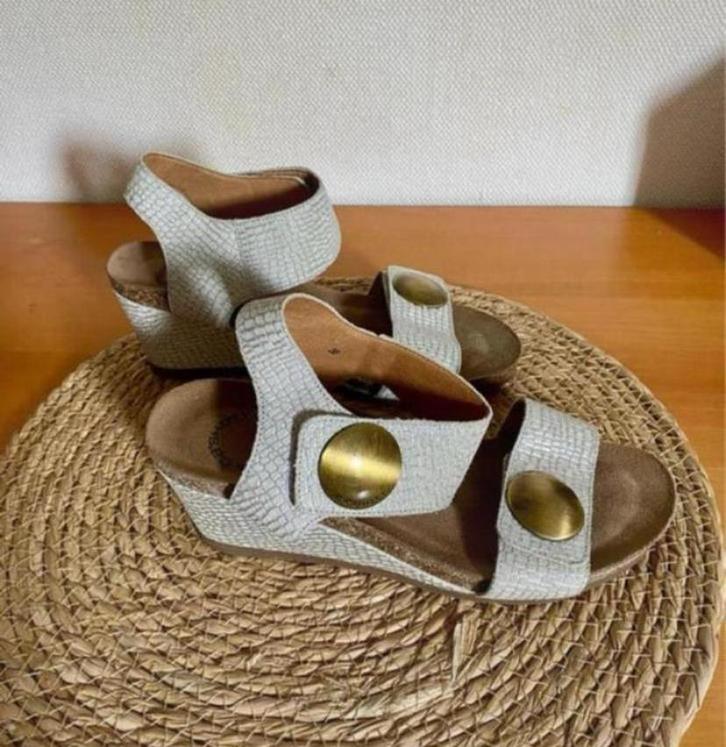 Leren Ca’Shott sandalen - maat 38, Kleding | Dames, Schoenen, Zo goed als nieuw, Sandalen of Muiltjes, Beige, Ophalen of Verzenden