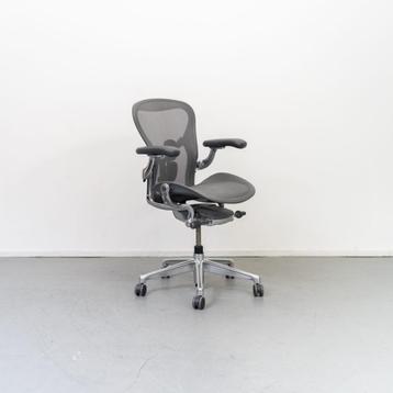 Herman Miller Aeron Remastered Bureaustoel DualFit –Maat B beschikbaar voor biedingen