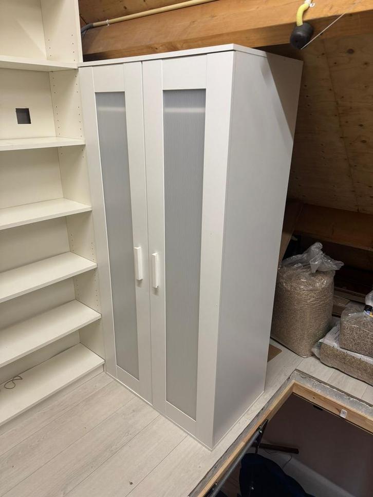 Witte Kast met deuren, Huis en Inrichting, Kasten | Kledingkasten, Gebruikt, 150 tot 200 cm, 50 tot 100 cm, 25 tot 50 cm, Met deur(en)