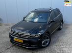 Volkswagen Tiguan 1.5 TSI HIGHLINE R-LINE PANORAMADAK 360 CA, Auto's, Volkswagen, 4 cilinders, 150 pk, USB, Zwart