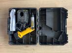 DeWalt DW920 accuschroevendraaier – met accu, lader & koffer, Doe-het-zelf en Verbouw, Gereedschap | Boormachines, Gebruikt, Variabele snelheid