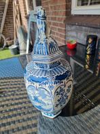 Delfts blauwe vaas met deksel hond, Antiek en Kunst, Ophalen of Verzenden