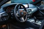 BMW 5-serie M550i xDrive *Nachtzicht*Massage*H/K*360 Camera*, Auto's, BMW, Automaat, Gebruikt, 4395 cc, Zwart