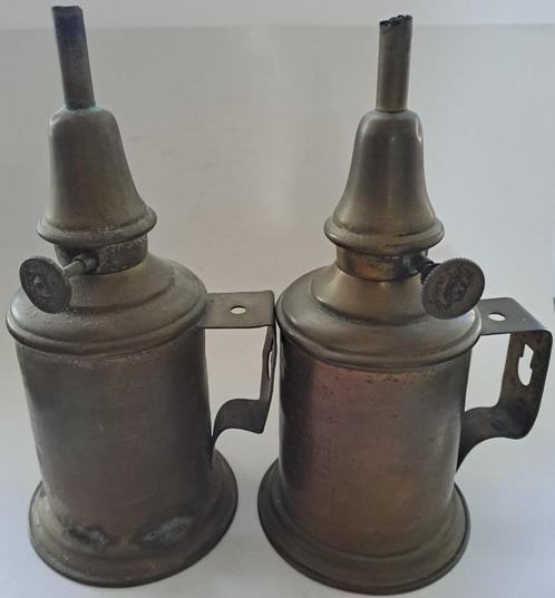 2 antieke koperen olielampjes uit Frankrijk, Antiek en Kunst, Curiosa en Brocante, Ophalen of Verzenden