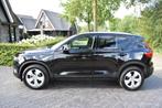 Volvo XC40 1.5 T3 Momentum Pro 164PK AUT. NIEUWSTAAT!, Gebruikt, Met garantie (alle), Leder en Stof, Zwart