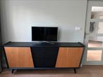 Design dressoir, zwart kunststof blad, eiken deurtjes, Huis en Inrichting, Kasten | Dressoirs, Gebruikt, 150 tot 200 cm, Ophalen of Verzenden
