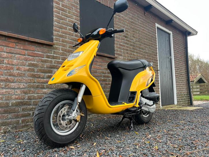Typhoon 125cc A1 origeneel PIAGGIO, Fietsen en Brommers, Scooters | Piaggio, Zo goed als nieuw, Overige modellen, Tweetakt, Ophalen