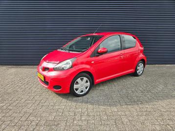 Toyota Aygo - 1.0 Comfort | 2010 | 5DRS | AIRCO | NAP! beschikbaar voor biedingen
