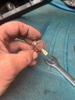 Gezocht handrem schakelaar voor lichtje, Ophalen of Verzenden, Gebruikt, Volvo