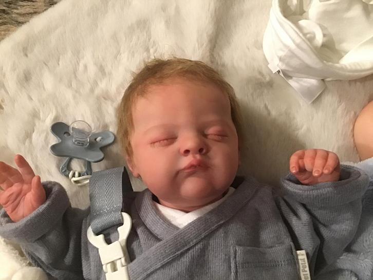 Levensechte Reborn Birdie van Laura Lee Eagles te koop, Verzamelen, Poppen, Zo goed als nieuw, Babypop, Levensecht of Reborn, Ophalen of Verzenden