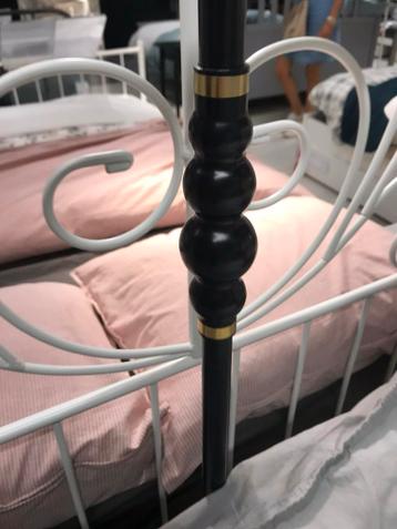 IKEA SAGSTUA bed 140x200 + LONSET lattenbodems - afbeelding 3