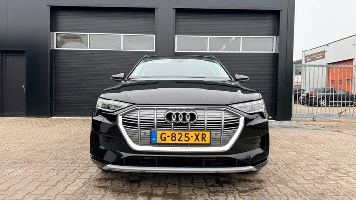 Audi e-tron 50 Quattro 313pk 2019 Zwart, Auto's, Audi, Particulier, e-tron, Elektrisch, SUV of Terreinwagen, Automaat, Origineel Nederlands