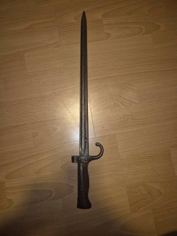 Franse bayonet  beschikbaar voor biedingen