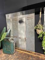 Vintage Locker Deuren – Industrieel Decor met Karakter, Ophalen