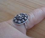 zilveren ring met Zeeuwse knoopjes [656], Verzenden, Dame, Zilver, Zilver