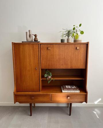 Vintage teakhouten highboard/kast, jaren 60/Deens design beschikbaar voor biedingen