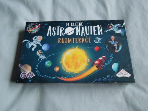 Spel André Kuipers de kleine astronauten ruimterace, Hobby en Vrije tijd, Gezelschapsspellen | Bordspellen, Nieuw, Een of twee spelers