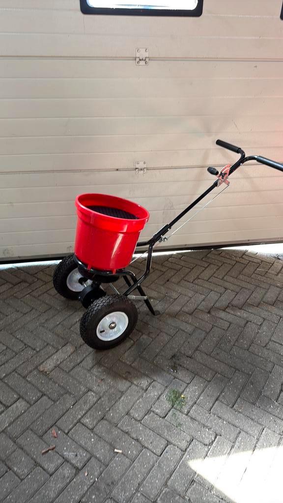 Kunstmest strooier, Tuin en Terras, Aarde en Mest, Kunstmest, Ophalen
