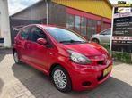 Toyota Aygo 1.0-12V Access NW KOPPELING|APK|KLEINE BEURT|AIR, Voorwielaandrijving, Stof, Gebruikt, Zwart