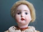 gezocht: kleine poppen oogjes, Verzamelen, Poppen, Ophalen of Verzenden, Gebruikt, Pop