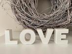Leuk!! Deze witte houten letters “love”, Huis en Inrichting, Ophalen, Gebruikt