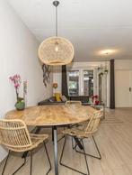 6 mooie rotan stoelen met een zwart stalen onderstel, Ophalen, Zo goed als nieuw, Zwart, Twee