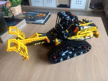 Te koop technic lego 42094 boswerktuig beschikbaar voor biedingen