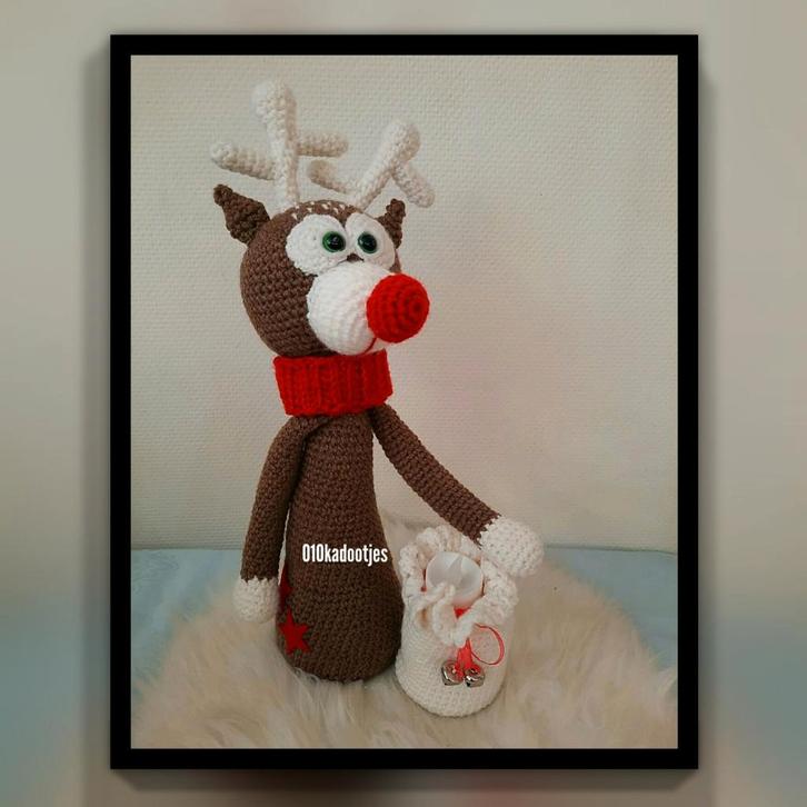 Nieuwe zelfgehaakte knuffel. Leuke kerst rendier, rudolf., Kinderen en Baby's, Speelgoed | Knuffels en Pluche, Zo goed als nieuw