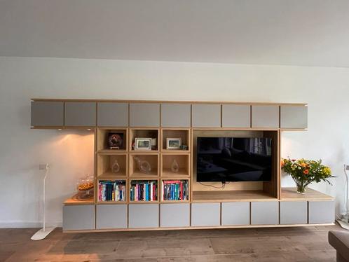 Grote zwevende wandkast/tvkast, Huis en Inrichting, Kasten | Wandmeubels, Zo goed als nieuw, 150 tot 200 cm, 300 cm of meer, 25 tot 50 cm